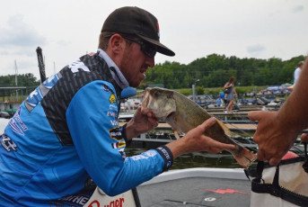 3B257C6D-2AB8-4658-AB05-DDA172B522F0