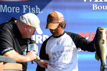 3B2C6B68-843C-48E6-9F5B-D822764E2553