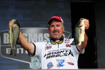 3D0F2EDC-084D-4AB6-BAD5-A9EB0F473775