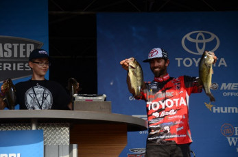 3D9B1ACE-4604-46AE-989B-4F4DF690CAF6