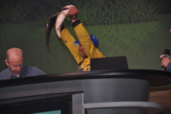 3E5B2DF4-782E-49EA-B13B-ADA8361A817B