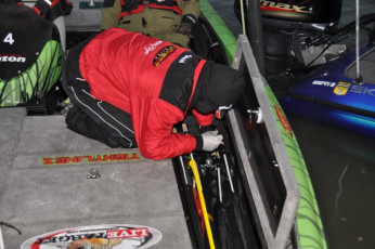 3F05DFB4-B631-4A25-94E6-57AA0CFE9EE2