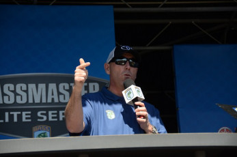 3F5A4588-2F2A-4E57-99E7-F2A1DE36C3F8