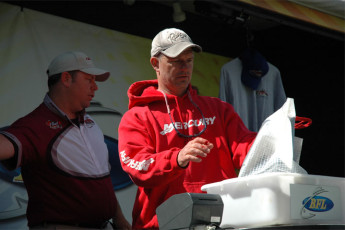 3F96098C-660D-4C2D-A2B3-C0FA1967A4E7