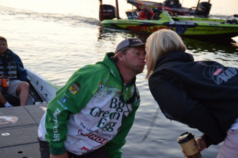 405F753D-4D03-4CBD-8693-4C07AD5CC16D