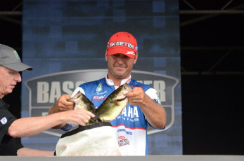 41DAE074-07A9-4E26-8BE2-7596B51D990A