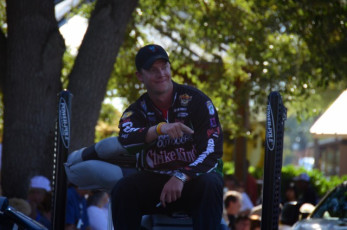 4203B2B0-63DD-4268-9BD3-C9B2BCCFB209