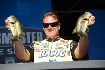 42BE2E1D-A666-4D12-9875-808906E69A12