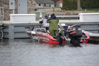 42CF2D3B-3666-4FBC-BF5A-6CED12D1995A