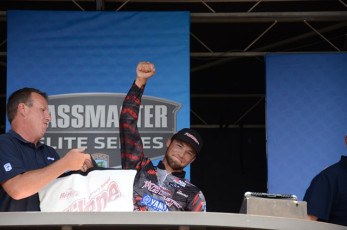 43707644-A190-4071-95C9-7BF53F495493