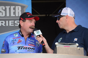 43F30F79-0592-43E6-92D4-5383CFD64554