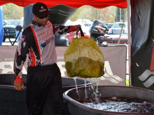 44027F7E-8966-4094-ADD3-CCC3BCB2526F