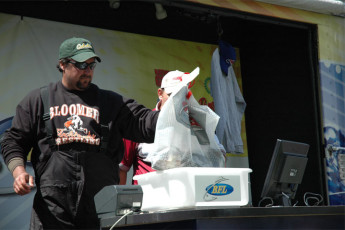 442A6F7E-6B10-45F7-A871-EB6D6BC07C0F