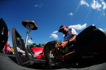 442BDE47-098D-4E26-802D-94AC2042379A