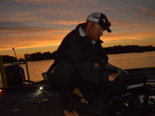 4439B3E8-42C0-4D9B-82AA-E54BCE242A7F