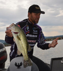 458B3A79-1F49-405D-818C-8360D9894F2B