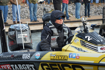 46524DE7-77B8-4D1B-9A22-96A1522751F6