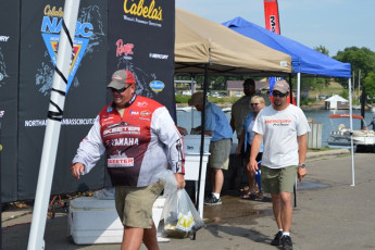 4659EF5F-5A59-4A6F-B02A-FBF1301EAC04