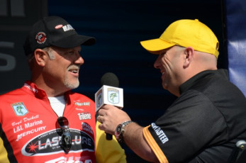 466F7E02-31DB-40F0-8AB1-54744F7E5EBA