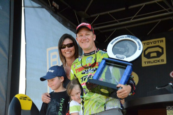 48030D8C-337A-4417-AFA6-6FF4FEE341B7