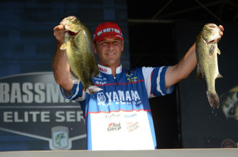 4867E3F0-061C-44A6-BE1A-B26A44AA2A3D