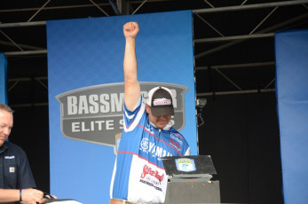 48EF9548-416E-43A9-940A-B2C4DF0F4260