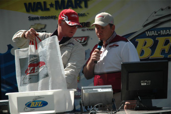 494F8BD0-2B1C-40D1-BB49-EE02E32E7AA1