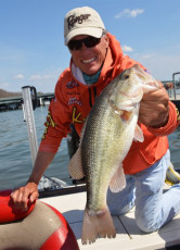 49905CF4-470B-477E-A517-1443A72CA5CC