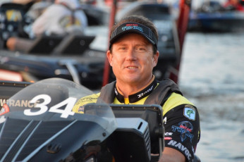 49929C69-7C11-464A-8A2B-4F78E2E82B6D