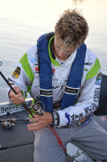 499D83F9-77CB-4C05-AA0E-19E91DF2F95C