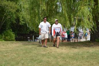 49B97D7A-47FD-456F-BA25-6093807B700A