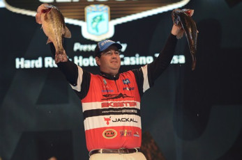 49C2B407-39F9-4C61-A577-BE86AF8EFB5F