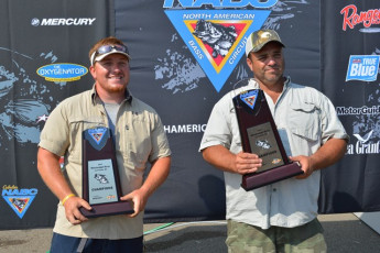 4A82EFD8-F762-4729-BFA7-4D15CF95A6D0