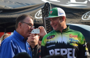 4AD2FC8E-45B0-412A-A781-ED3BA962B03D