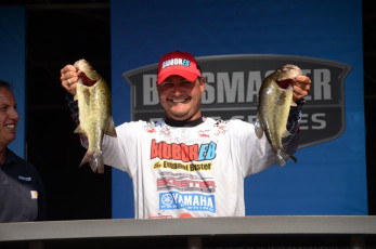 4B35C955-F5FB-4B7A-8AD1-7DCC1F167BFE