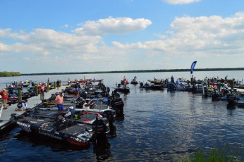 4B93AD9F-CDCF-414E-A381-826EAA56CEC2