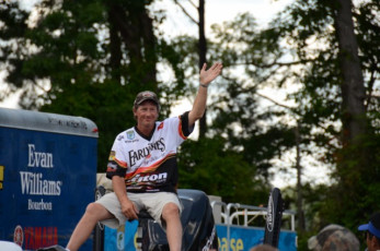 4C0CDEFA-E762-4E28-80DF-CD86E2999E22