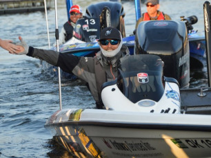 4C3CBC73-40CE-49CE-BB2F-8184CFC7D4C1