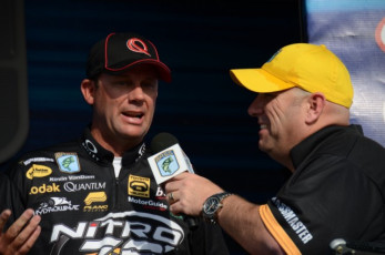 4CD6B5BC-22A0-445D-94FB-C25F72156B00