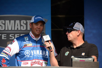 4D7CAC2B-CD6E-4C75-A5B8-8C215D7E7B41