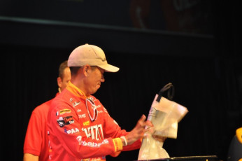 4DFA0695-0723-4473-A84E-664DB47A7673