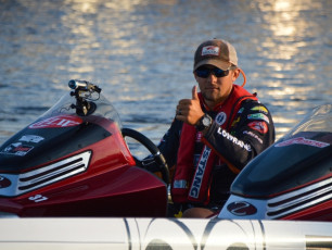 4EC43C8E-F262-4D41-8EB6-E31534C0FC90