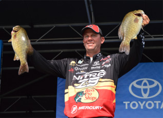 4ECE7DA9-44D5-490B-8A07-5D9CCDA7F3FF