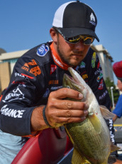 4F7C7BE4-C36A-4224-A7AA-5EDC9F7B8E7E