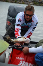 50439DC6-2C2E-4EE4-9E92-A4052DEB29F5