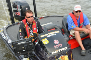 52325837-66F6-449C-B751-37356CB22CD3