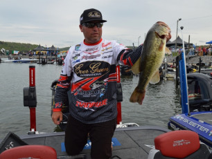 5322AEA3-EAEA-413A-B8BB-F510B52699BE