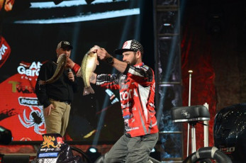 53741E72-C7C7-431B-8467-6E6FE247FB55