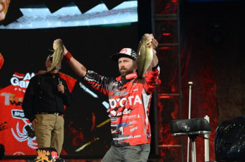 537C54A3-B5BB-495F-8703-D50F09CE81C6