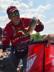 550A7764-FA8D-4357-9836-4FC28FE549D9